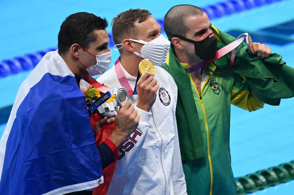 Dressel, yang juga meraih medali emas sebagai bagian dari kemenangan nomor estafet gaya bebas 4x100 Tim USA, memimpin dari depan untuk merebut emas renang kesembilan untuk negaranya di Olimpiade ini.