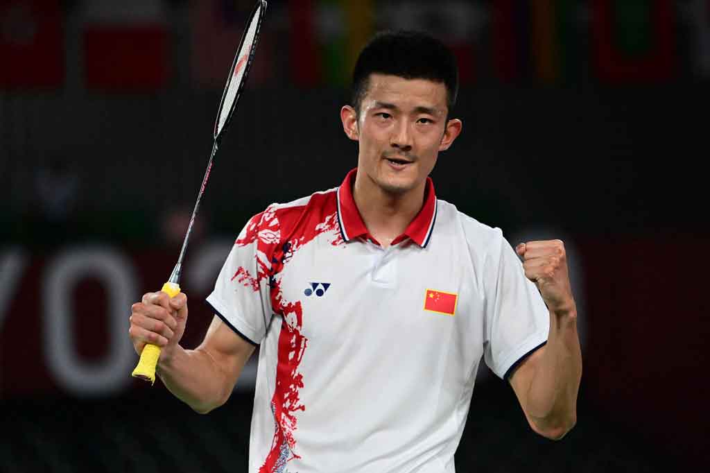 Anthony Ginting gagal melangkah ke final setelah kalah dari sang juara bertahan dua gim langsung dengan skor 16-21, 11-21.