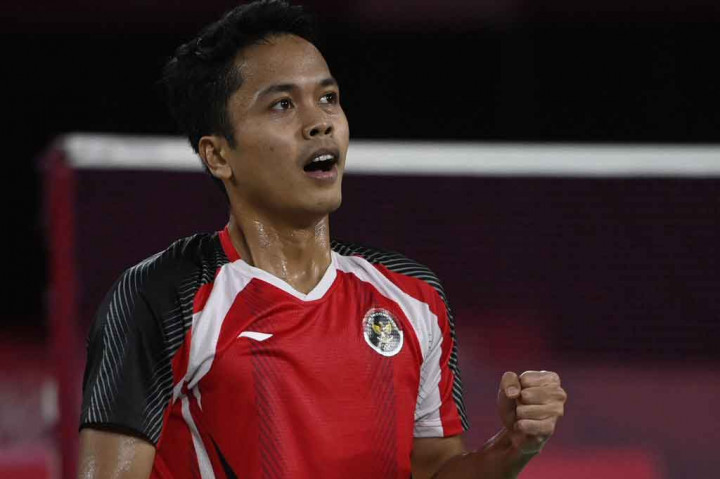  Tunggal putra Anthony Sinisuka Ginting meluapkan kegembiraannya usai berhasil menambah medali perunggu untuk kontingen Indonesia di ajang Olimpiade Tokyo 2020.  Ini juga merupakan medali kedua dari cabang bulu tangkis.