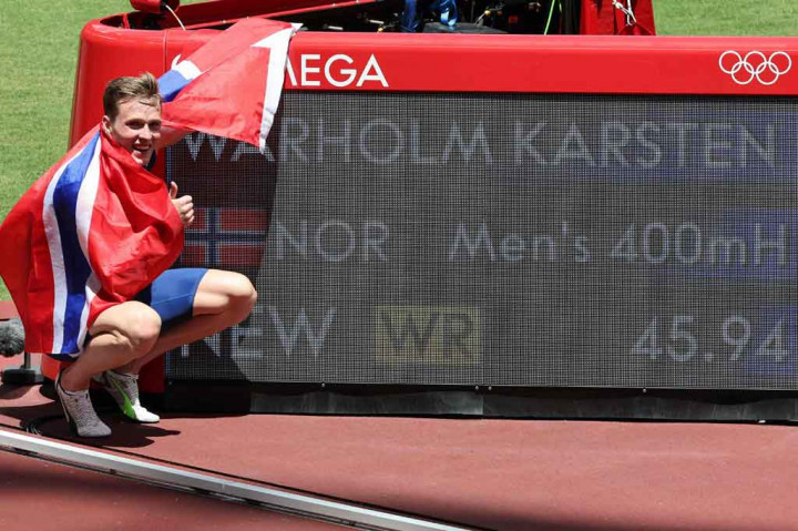 Warholm mencatat waktu yang luar biasa 45,94 detik, mengalahkan rekor terbaik dunia sebelumnya 46,70 detik. Hanya empat pelari dalam sejarah yang mencatat waktu di bawah 47 detik, apalagi di bawah 46.