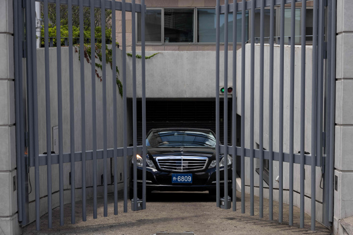 Ia mendapat suaka dari negara di Eropa Timur tersebut pada Senin2 Agustus 2021, kemarin. Jika tidak ada halangan, ia akan berangkat pada Rabu, 4 Agustus 2021, besok