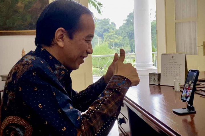 Kepala Negara yang turut menonton laga final mengaku ikut merasakan deg-degan, terutama saat set pertama di mana perolehan angka pasangan Indonesia nyaris terkejar oleh ganda putri Tiongkok.