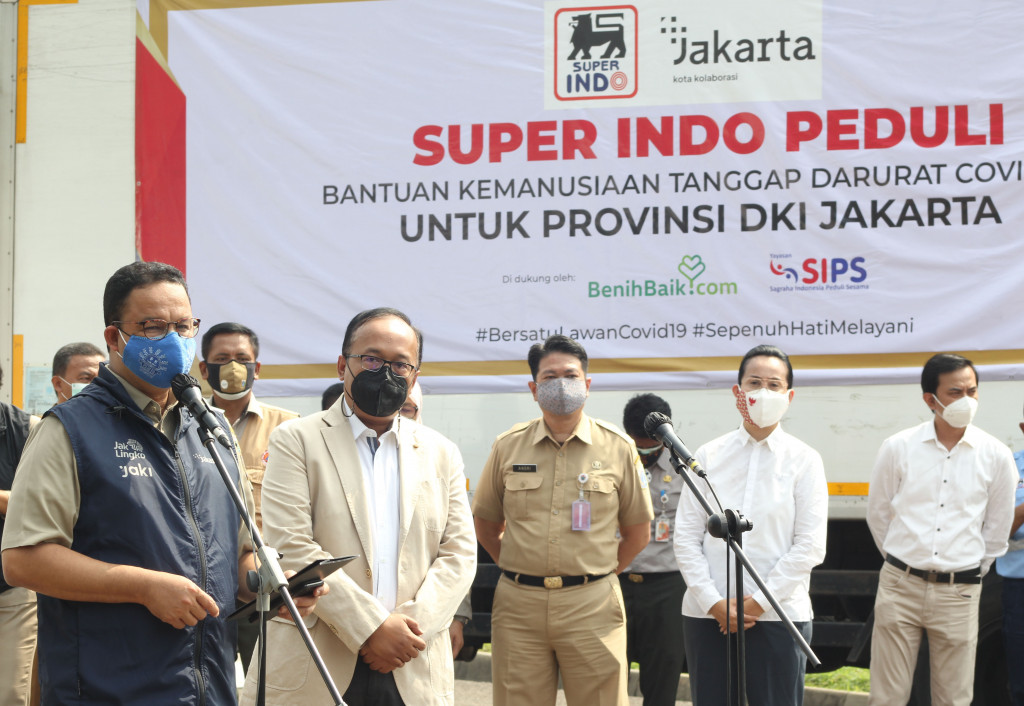 PT Super Indo yang didukung oleh BenihBaik.com memberikan bantuan kemanuasian tanggap darurat covid-19 untuk provinsi DKI Jakarta berupa Tabung Oksigen dan Paket Sembako.