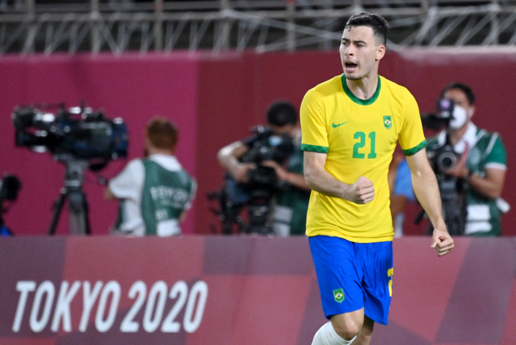 Keempat eksekutor Brasil yang berhasil adalah Dani Alves, Gabriel Martinelli, Bruno Guimaraes, dan Reinier.