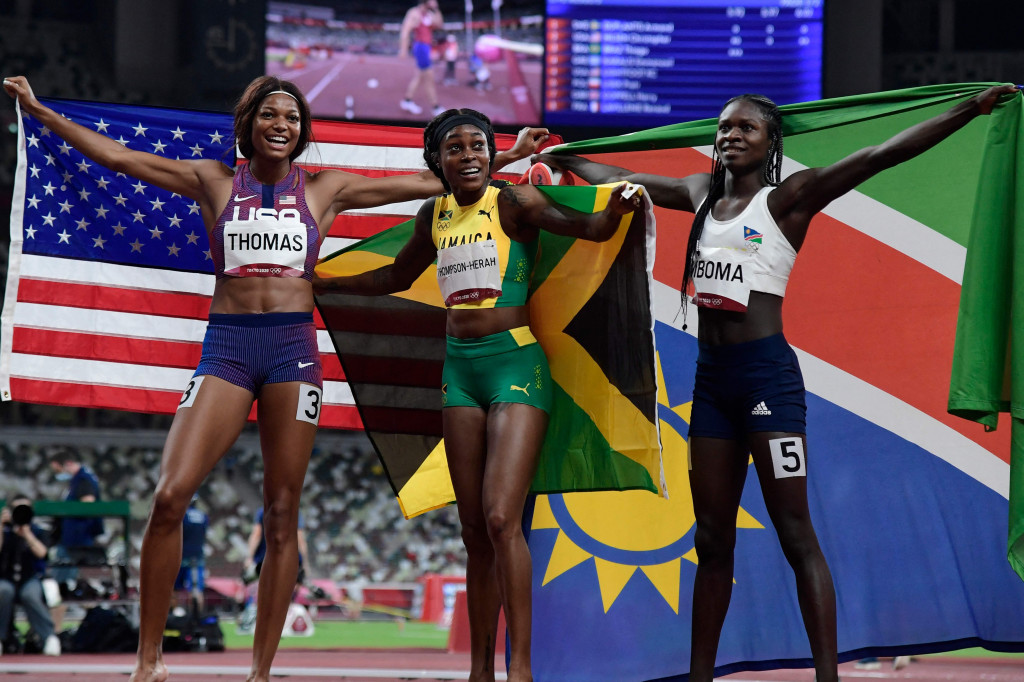 Medali emas dan perak untuk nomor ini diraih oleh  sprinter wanita asal Jamaika Elaine Thompson-Herah  dengan catatan waktu 21,53 detik dan Mboma Christine asal Namibia yang mencatatkan waktu 21,81 detik.