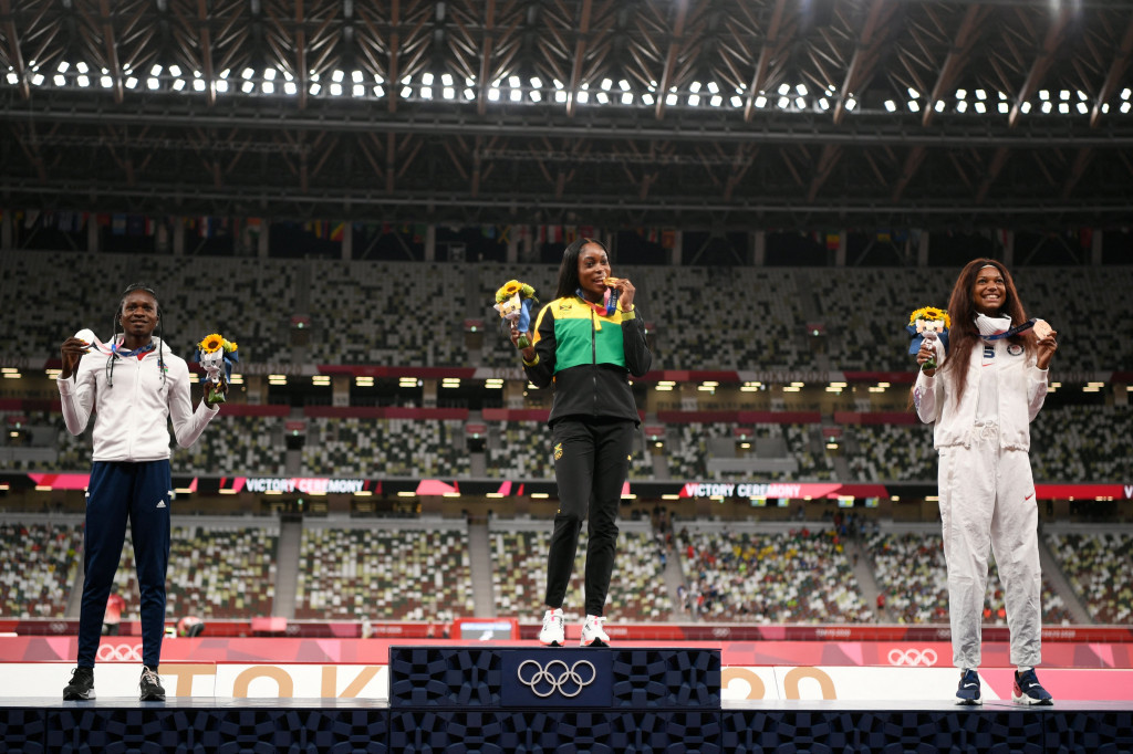 Menjadi salah satu Olimpian peraih perunggu di Tokyo 2020, merupakan salah satu prestasi hebat lain dari Gabby Thomas. Setelah lulus dari Harvard jurusan Neurobilogi dan Kesehatan Global,  kini Gabby meneruskan studinya untuk menjadi epidemolog dan ahli kesehatan masyarakat di University of Texas Austin.