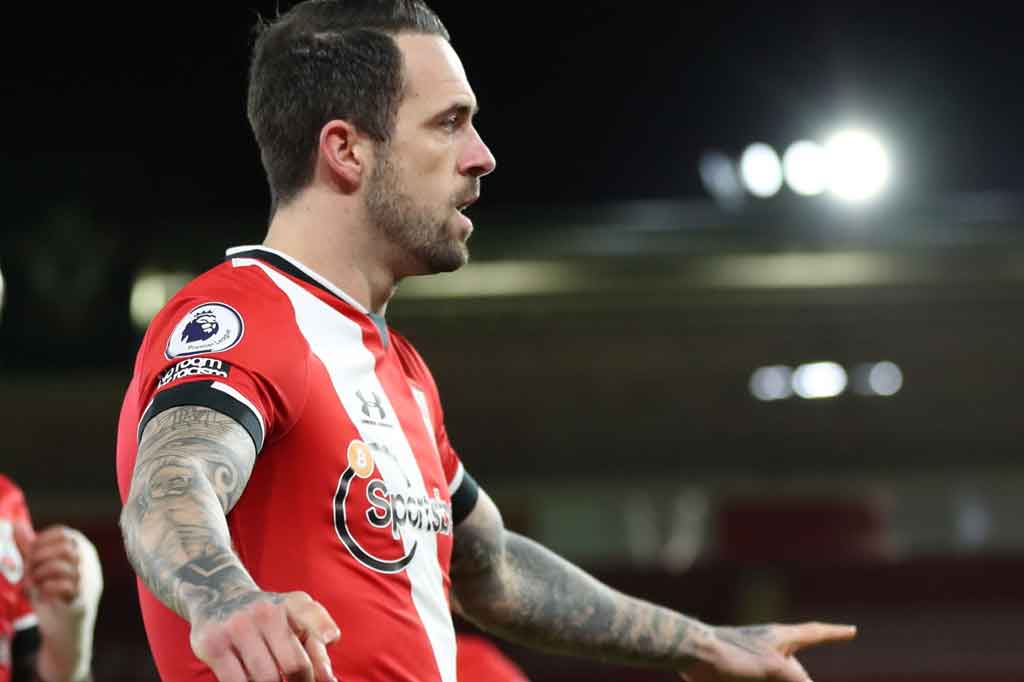 Aston Villa telah mendatangkan penyerang Danny Ings dari Southampton dengan nilai transfer 25 juta poundsterling (sekitar Rp498 miliar). Villa mengikat sang pemain dengan kontrak berdurasi tiga tahun hingga 2024.