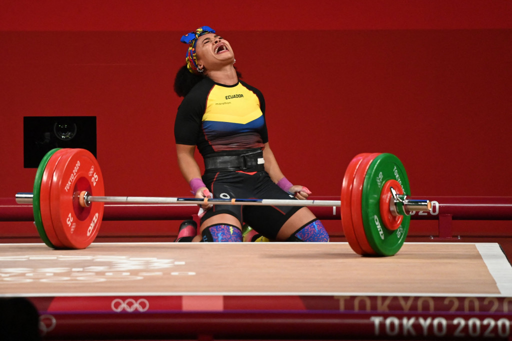 Neisi Patricia Dajomes Barrera berhasil meraih medali emas usai berhasil menjadi juara dalam pertandingan angkat besi 76kg putri di Olimpiade Tokyo 2020, Minggu, 1 Agustus 2021, lalu.