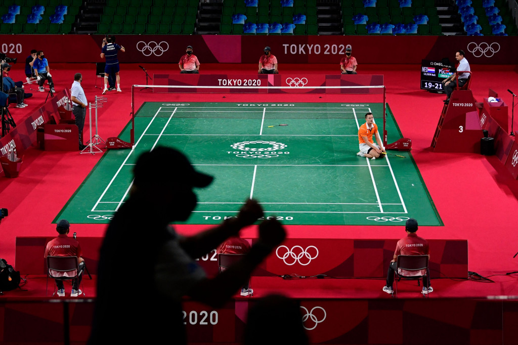 Muamar Qadafi sendiri sebelumnya sukses mengantarkan anak didiknya, Kevin Cordon melaju hingga partai semifinal bulu tangkis (tunggal putra) pada Olimpiade Tokyo 2020.