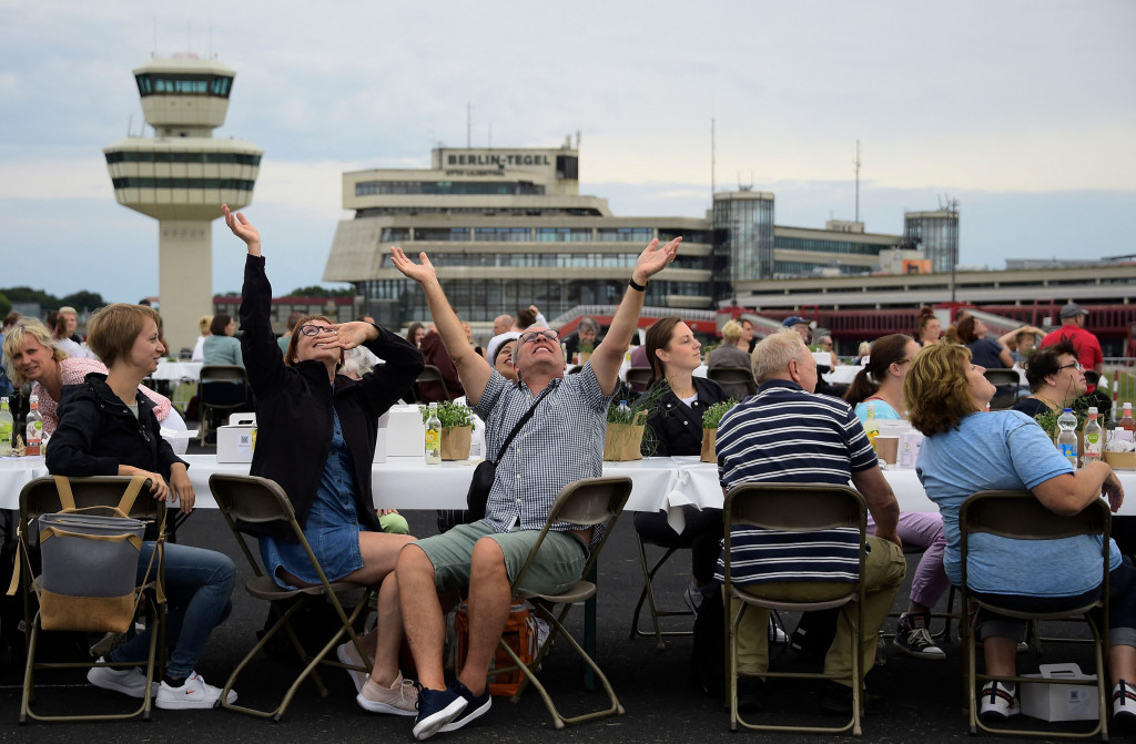 Warga tampak antusias mengikuti acara 