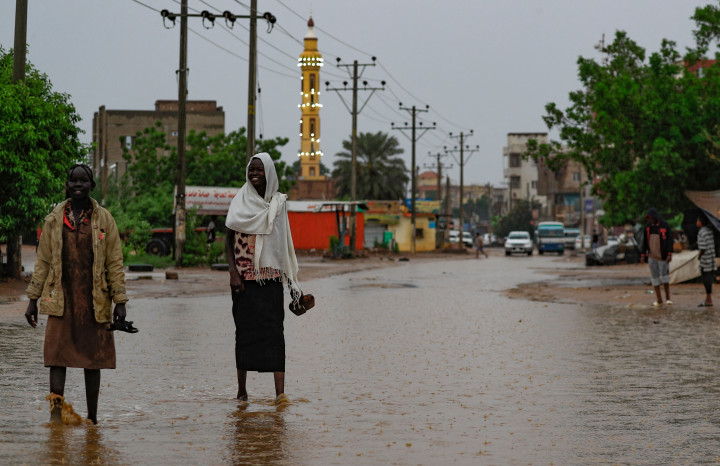 Badan kemanusiaan PBB OCHA mengatakan sekitar 12.000 orang di delapan dari 18 negara bagian telah terkena dampaknya pada hari Kamis waktu setempat.