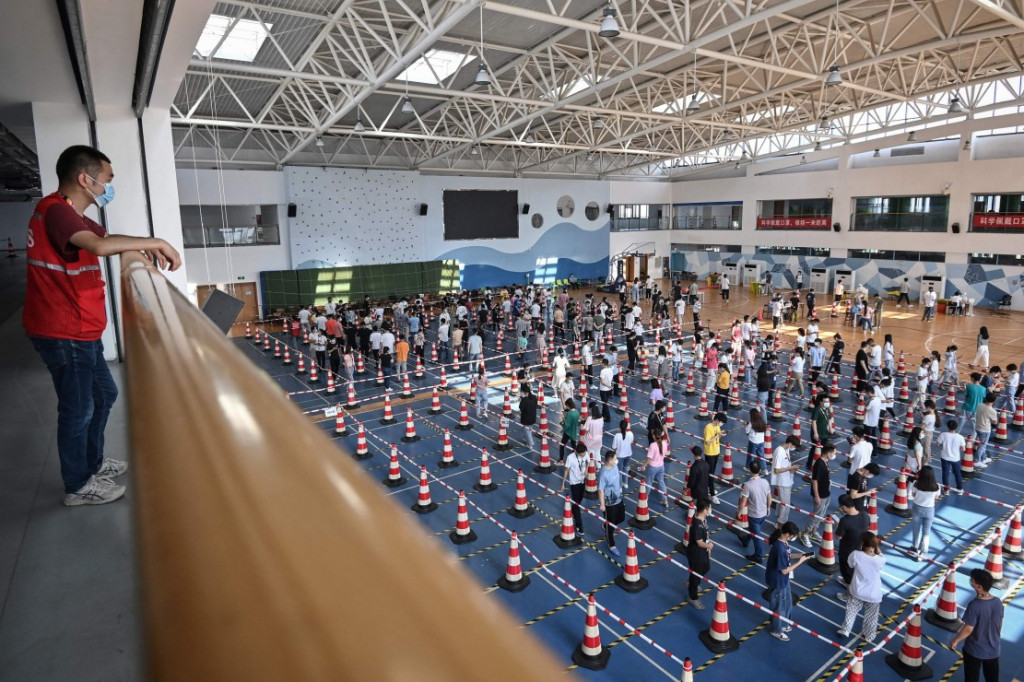 Pemerintah kota Wuhan di China pada Minggu, 8 Agustus 2021, mengumumkan, sudah selesai menguji lebih dari 11 juta warganya akibat lonjakan kasus Covid-19. 