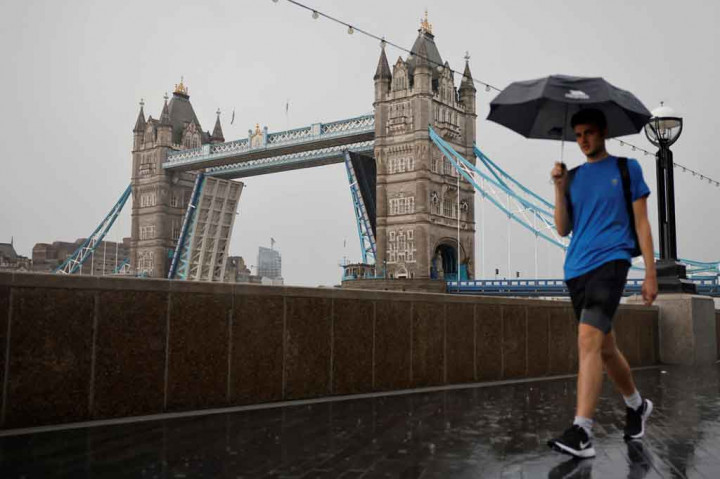 Tower Bridge London masih terbuka hingga Selasa, 10 Agustus 2021 pagi setempat, sehari setelah mengalami masalah teknis sehingga jembatan yang dibangun abad ke-19 tersebut tidak dapat dilalui.