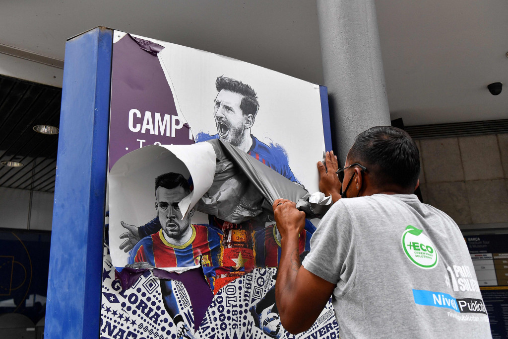 Gambar Messi bersama rekan-rekannya, dilepas Barcelona.