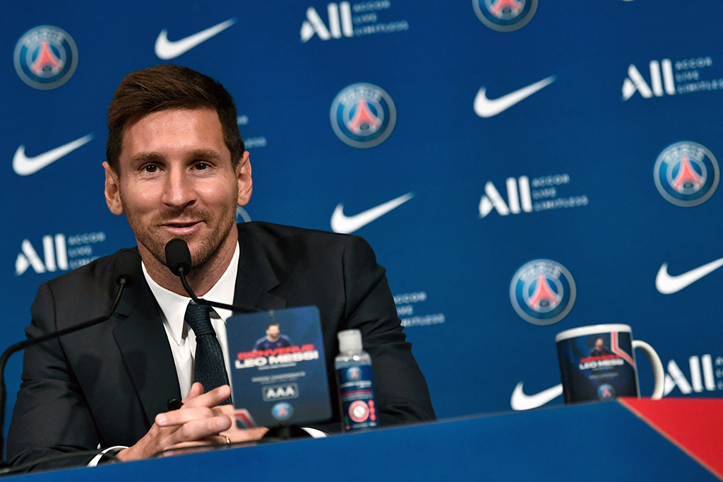 Walaupun punya mimpi besar menjadi juara Liga Champions bersama PSG, Messi mengakui bahwa ada banyak faktor yang berperan di balik keberhasilan sebuah tim jadi juara Liga Champions.