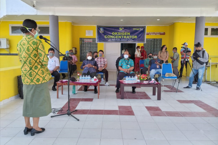 Untuk mempercepat penanganan covid-19 di Kabupaten Jayapura, Pemkab juga terus menggalakkan vaksinasi kepada seluruh warga yang berada di sekitar venue pelaksanaan PON. Dengan melakukan berbagai langkah percepatan vaksinasi ini, diharapkan semua warga di sekitar venue sudah melakukan vaksin.