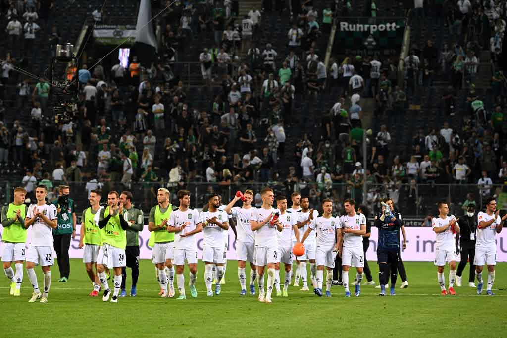 Skor imbang membuat kedua tim mengemas satu poin pada pekan pembuka Liga Jerman. Muenchen untuk sementara berada di peringkat pertama disusul Gladbach.