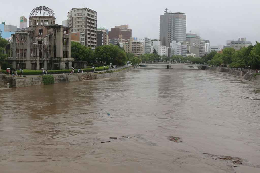 Badan Meteorologi Jepang (JMA) telah mengeluarkan peringatan hujan lebat khusus di Kota Hiroshima. 
