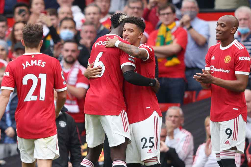 Pada menit ke-75 Jadon Sancho melakukan penampilan perdana bersama MU usai masuk menggantikan James. 