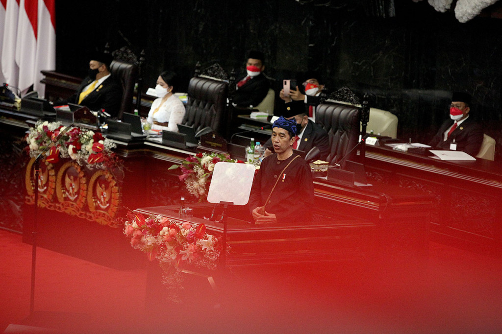 Jokowi dalam pidato nya mengatakan saat ini kesadaran masyarakat terhadap kesehatan telah semakin tinggi dengan budaya gaya hidup sehat serta menjaga lingkungan.