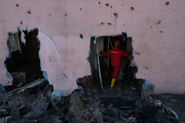 Ada sekitar 40 orang lainnya dilaporkan masih hilang.