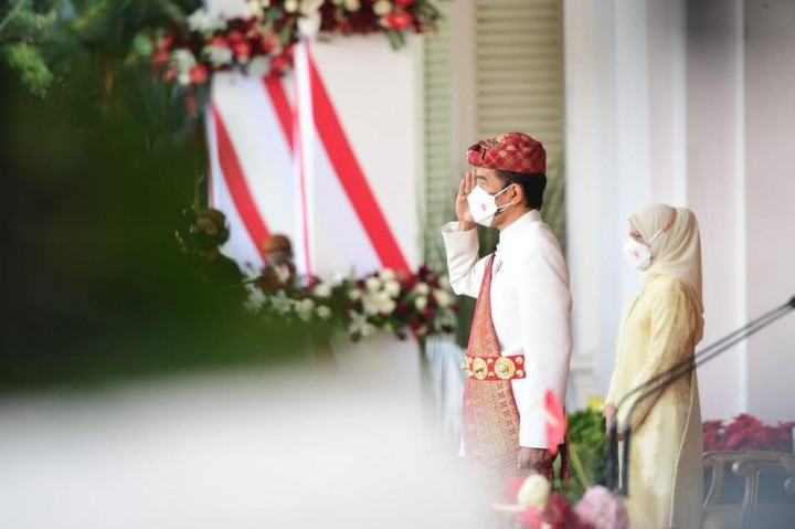 Presiden Joko Widodo dan Ibu Negara Hj. Iriana Joko Widodo saat mengikuti Upacara Peringatan Detik-detik Proklamasi di halaman Istana Merdeka Jakarta.