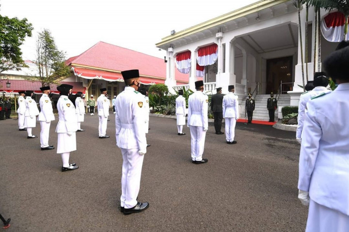 Tim Indonesia Tangguh menjadi sebutan Tim Pasukan Pengibar Bendera Pusaka (Paskibraka) yang bertugas mengibarkan bendera Merah Putih pada Upacara Hari Ulang Tahun (HUT) ke-76 Republik Indonesia pada Selasa, 17 Agustus 2021