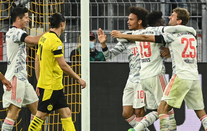 Robert Lewandowski juga berperan penting terhadap gol Thomas Mueller pada menit ke-49. 