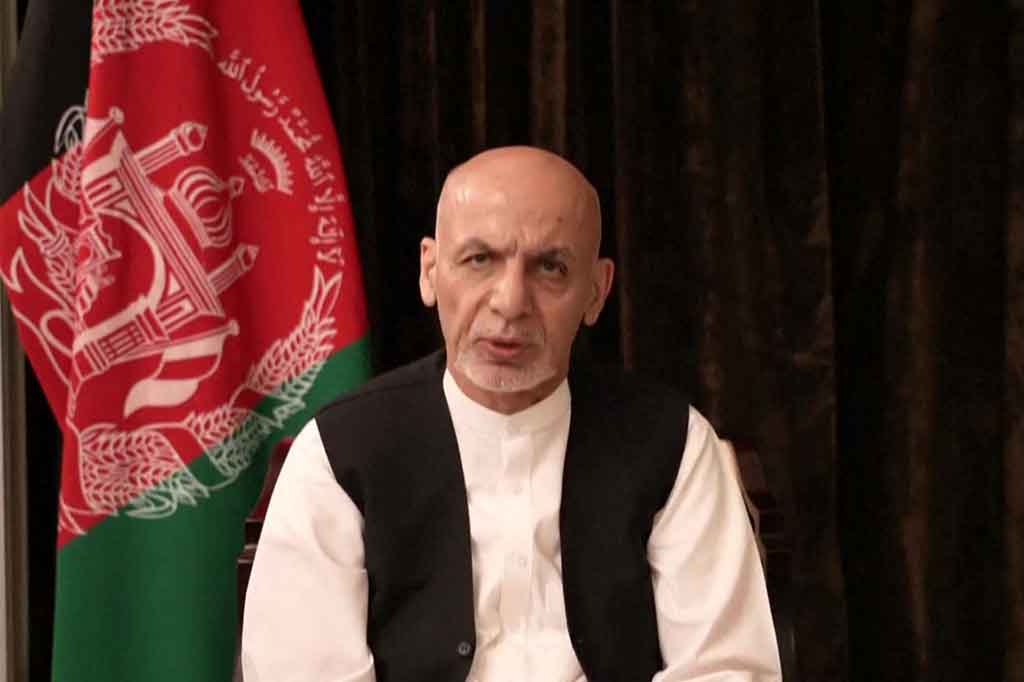 Ghani bersikeras bahwa dia telah pergi untuk kebaikan negara, dan bukan untuk kesejahteraannya sendiri. 