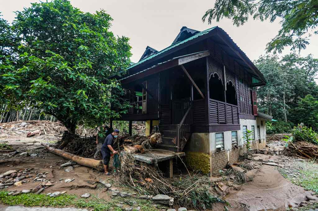 Banjir Bandang Terjang Malaysia Tiga  Orang  Meninggal 