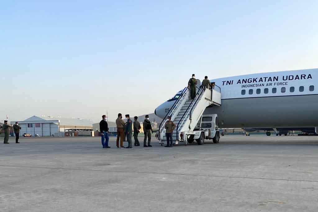 Menlu Retno Marsudi melalui cuitannya di Twitter menyebutkan bahwa pesawat TNI AU yang membawa para WNI yang dievakuasi dari Kabul, Afghanistan sudah berada di Islamabad, Pakistan untuk melanjutkan penerbangan ke Indonesia.