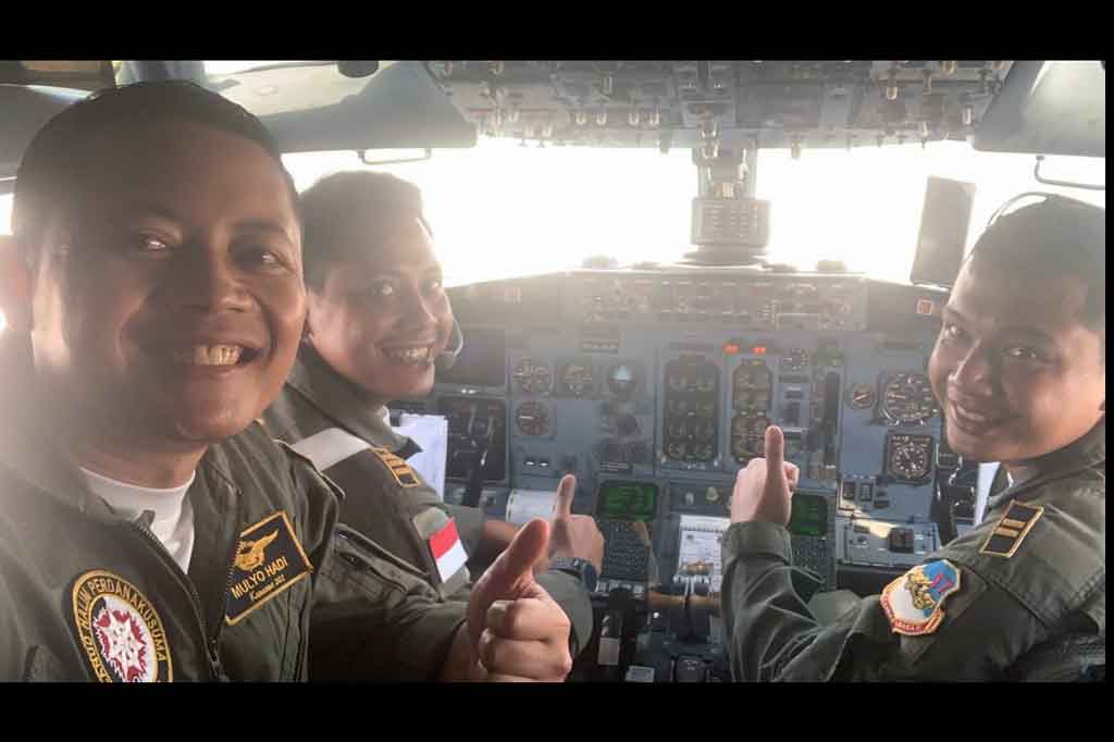 Tim evakuasi telah berhasil membawa keluar sebanyak 26 orang WNI termasuk staf KBRI Kabul, 5 warga Filipina, dan 2 warga Afghanistan -- yakni suami dari WNI dan staf lokal KBRI Kabul.