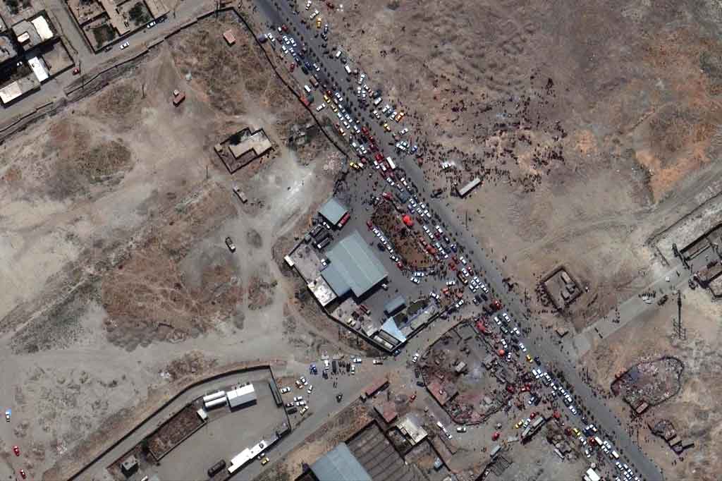 Lebih dari 10 ribu orang telah dievakuasi dari Bandara Internasional Hamid Karzai dalam 12 jam hingga Senin pukul 3:00 sore (1900 GMT), kata pejabat itu, memperbarui angka yang diberikan pada hari sebelumnya oleh Pentagon.