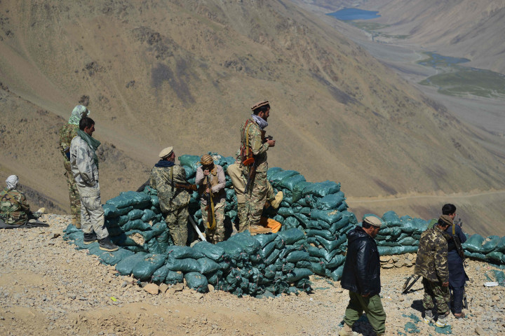 Pada Minggu, 22 Agustus 2021, pasukan perlawanan Taliban mengklaim telah merebut tiga distrik di dekat Lembah Panjshir, timur laut Afghanistan, yang terdiri dari distrik Deh Saleh, Baon, dan Pul-Hesar, di Provinsi Baghlan.