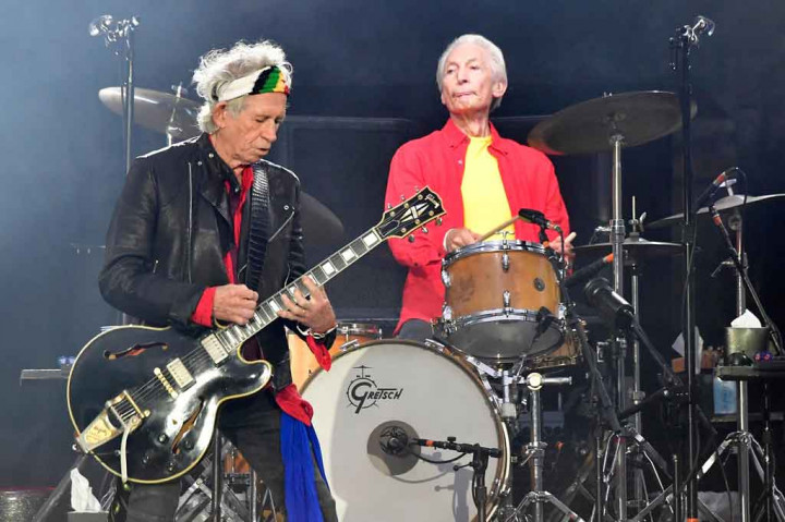 Lahir pada 2 Juni 1941 di London, Watts mulai bermain drum di klub R&B London pada awal 1960-an, sebelum akhirnya bergabung dengan Brian Jones, Mick Jagger, dan Keith Richards dalam grup baru mereka, Rolling Stones, pada Januari 1963.