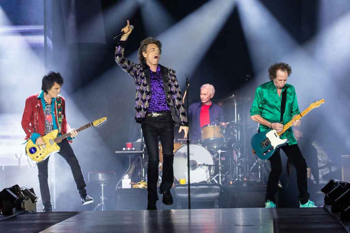 Watts telah bersama dengan band baik untuk rekaman studio dan tampil di atas panggung selama lebih dari 50 tahun.???????