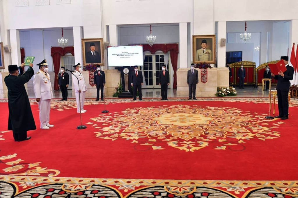 Pelantikan dilakukan di Istana Kepresidenan, Jakarta, Rabu, 25 Agustus 2021, dan disiarkan langsung di YouTube Sekretariat Presiden.