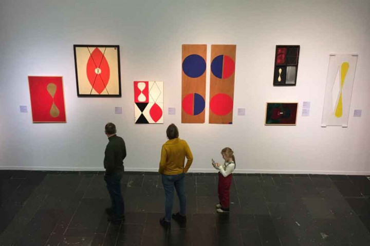 Suasana pengunjung di Galeri Tretyakov, Moskwa. 