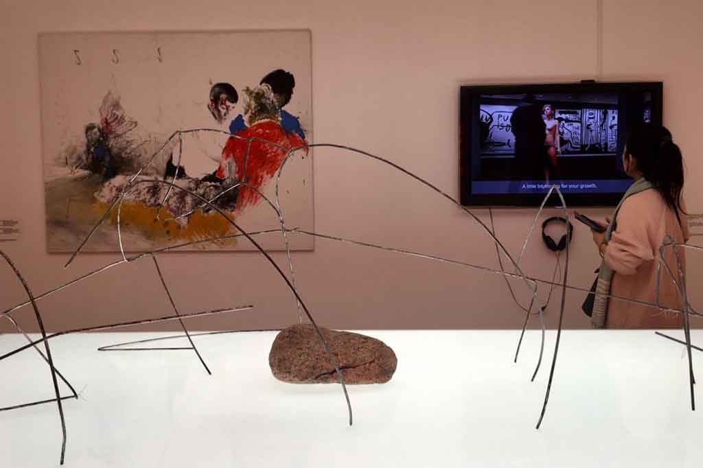 Suasana pengunjung di Museum Seni Modern, Moskwa. 