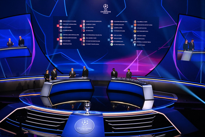 Drawing Liga Champions musim 2021/2022 menghasilkan laga big match di fase grup. Salah satu big match adalah Manchester City vs PSG yang kemungkinan besar mempertemukan kembali Lionel Messi dan Cristiano Ronaldo.