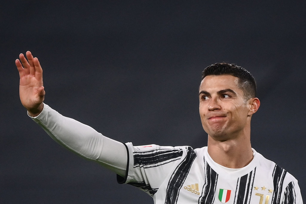 Momen kembalinya Ronaldo ke Man United sekaligus berarti perpisahan untuk kubu Bianconeri. Ronaldo pun menulis pesan menyentuh untuk Juventus dan para suporter melalui unggahan di Instagram pribadinya.