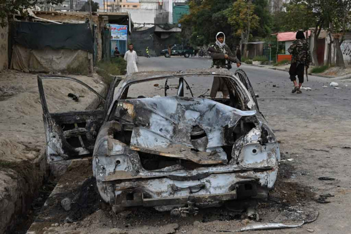 Lima roket ditembakkan ke arah bandara internasional Kabul namun berhasil dicegat oleh sistem pertahanan misil, kurang dari 48 jam sebelum Amerika Serikat menyelesaikan penarikan pasukannya dari Afghanistan.