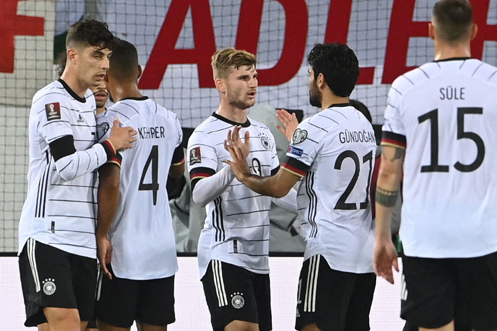 Die Mannschaft akhirnya berhasil menjebol gawang lawan pada menit ke-41 lewat TimoWerner menyelesaikan umpan terobosan Jamal Musiala. Skor berubah menjadi 1-0.