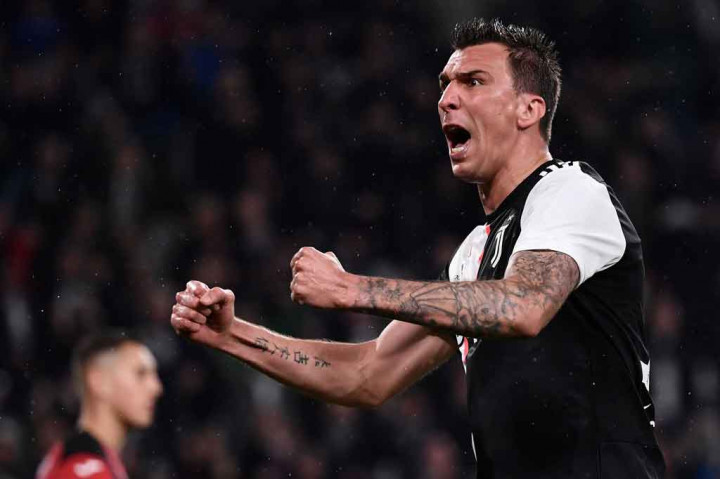 Mandzukic kemudian sempat membela Atletico Madrid selama semusim dari 2014 hingga 2015 sebelum bergabung ke raksasa Serie A Juventus. Bersama Juve Mandzukic mampu mempersembahkan empat gelar Scudetto Serie A, tiga Coppa Italia, dan satu Supercoppa Italiana.