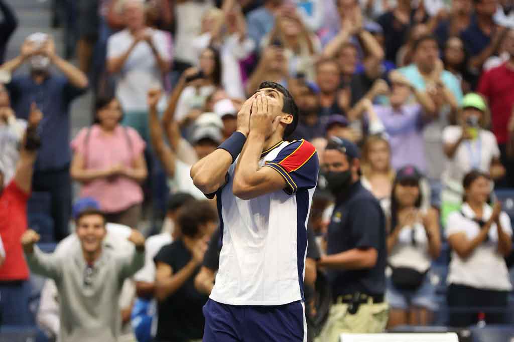 Hasil ini membuat Alcaraz dengan menjadi petenis termuda yang melaju ke putaran keempat US Open dalam 32 tahun, sejak petenis Amerika berusia 17 tahun Michael Chang pada 1989.