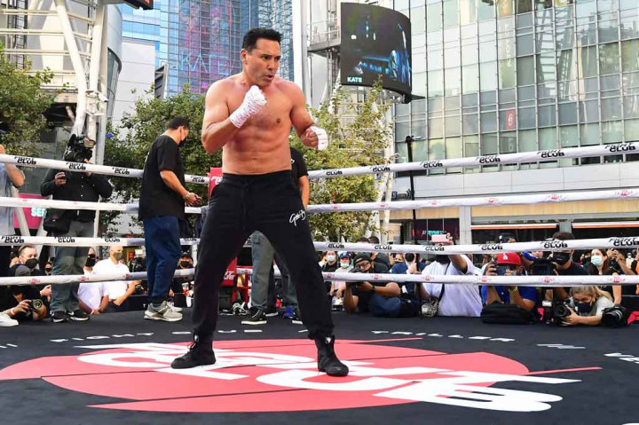 Setelah penarikan De La Hoya, belum diketahui terkait rencana kelanjutan pertarungan Belfort pekan depan. Sebuah laporan menyebut bahwa penyelenggara menargetkan mantan juara dunia kelas Evander Holyfield sebagai lawan yang memungkinkan menjadi pengganti De La Hoya. Holyfield sendiri sudah tidak bertarung lagi sejak 2011. 