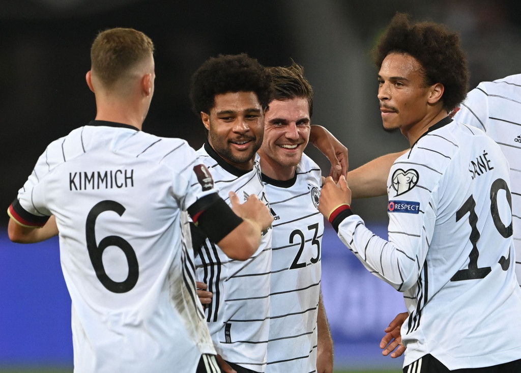 Jerman menggusur Armenia ke peringkat kedua yang mengumpulkan 10 poin, unggul satu poin dari Romania (3) dan dua poin dari Makedonia Utara (4).