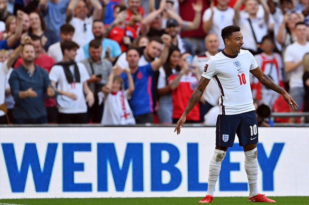 Jesse Lingard rayakan gol ala Cristiano Ronaldo sebagai bentuk hadiah sambutan untuk kembalinya sang bintang ke Manchester United.