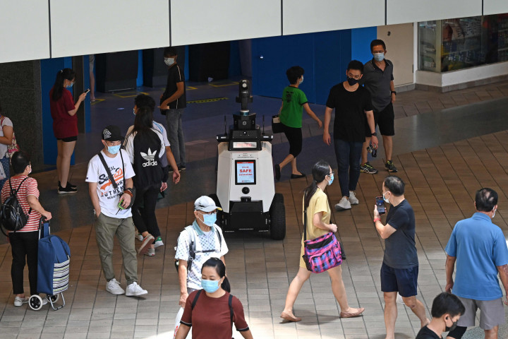 Wow! Singapura Punya Robot untuk Mendeteksi Perilaku Sosial yang