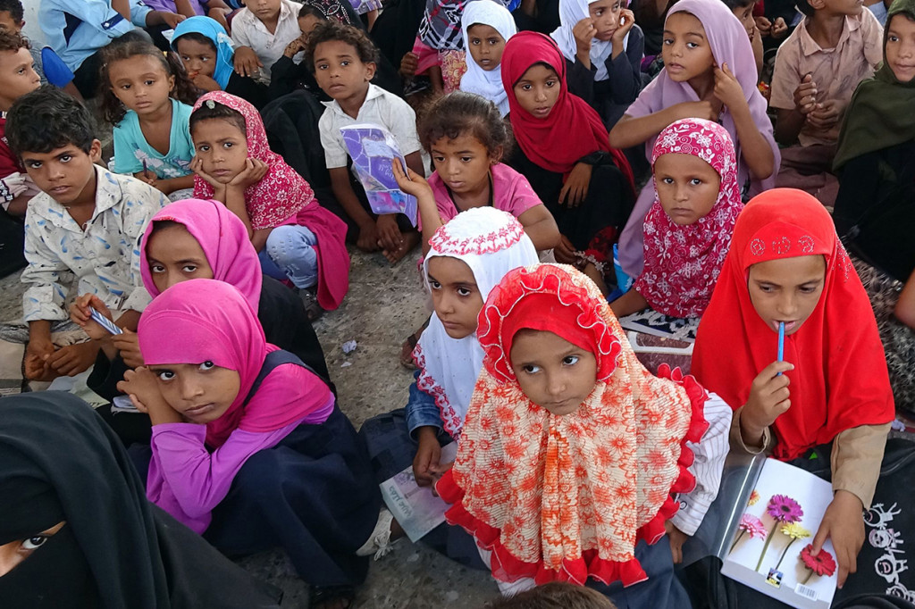 Konflik antara pemerintah dan pemberontak Houthi menjadi penyebab bangunan sekolah tersebut hancur.